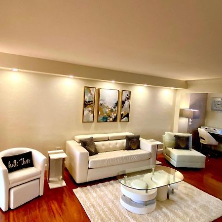 Deluxe Waterfront One Bedroom Apartment With Miami Skyline View, Free Parking 5 Mins Drive To Miami Beach Exterior photo